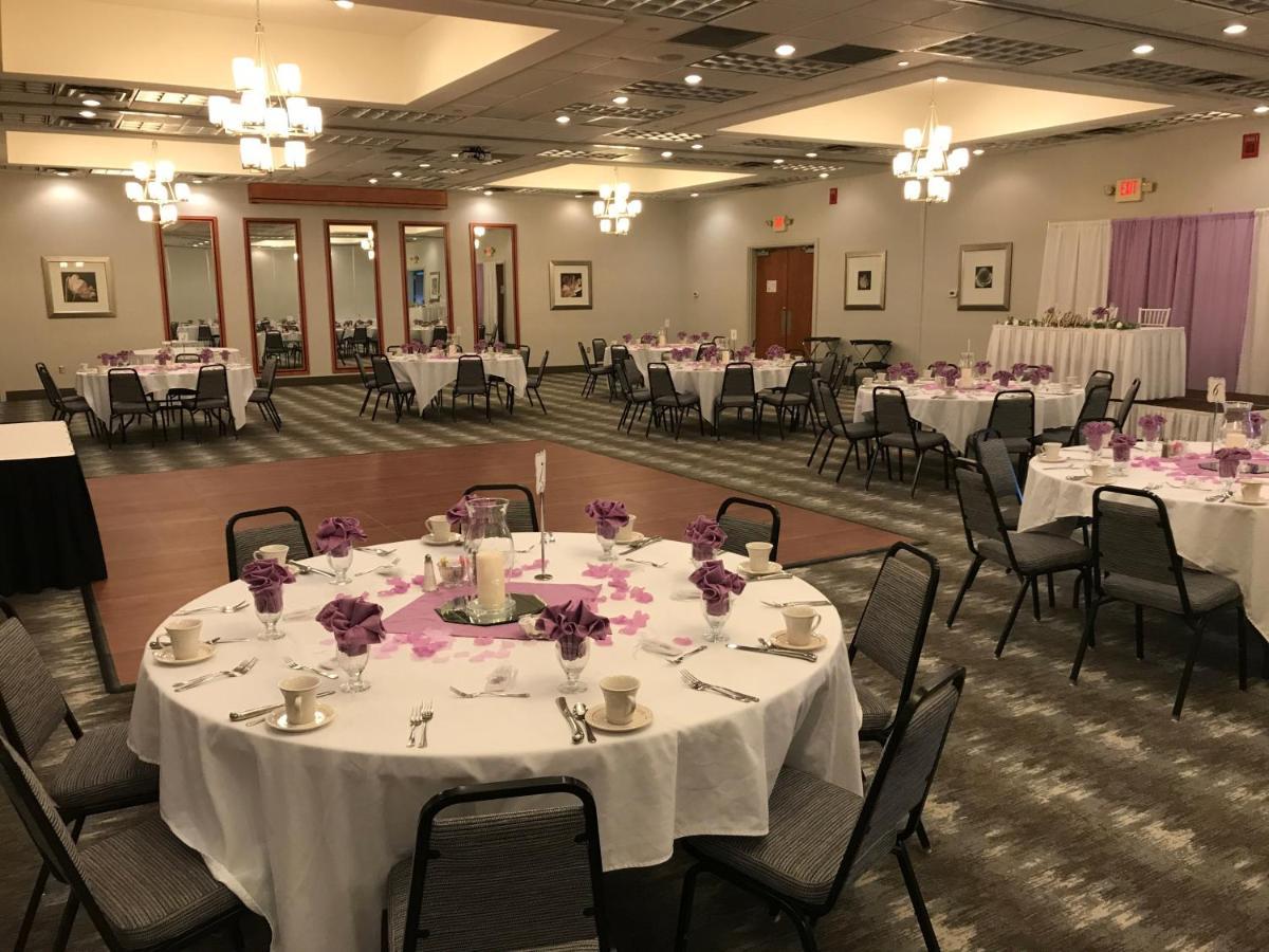Holiday Inn Martinsburg By Ihg Eksteriør billede