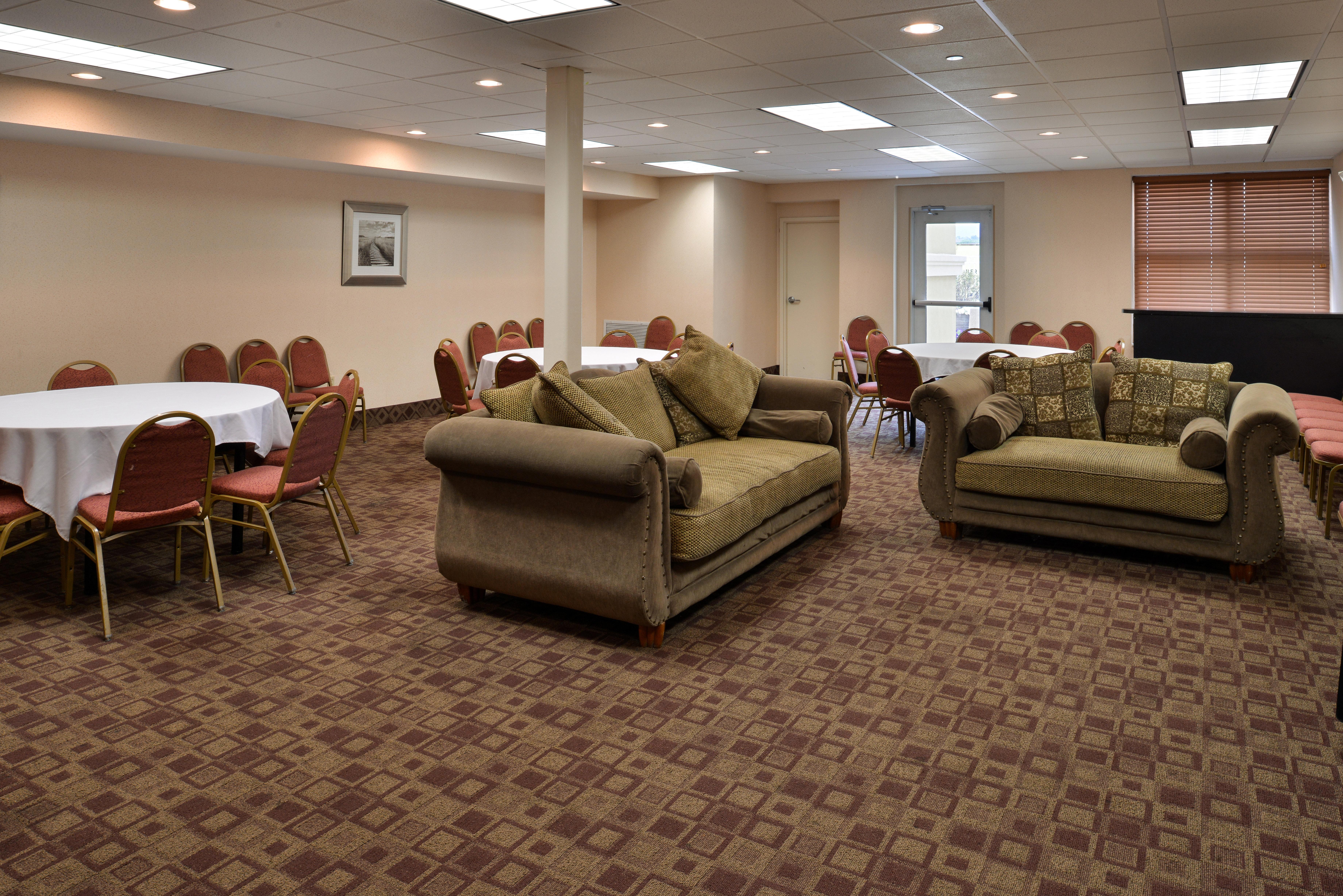 Holiday Inn Martinsburg By Ihg Eksteriør billede